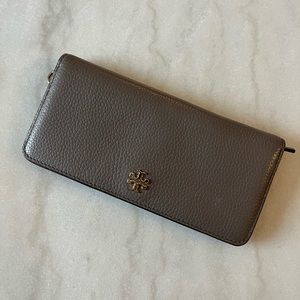 Tory Burch Gray Toupe full size wallet